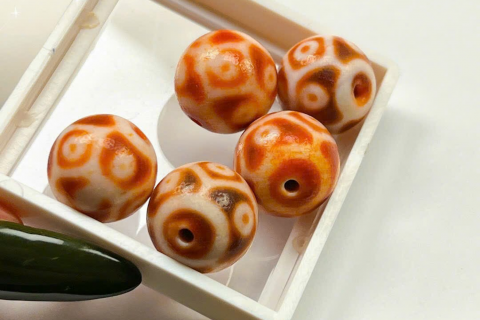 DZI 9 MẮT HUYẾT CHÂU - SỰ MAY MẮN VÀ THÀNH CÔNG 