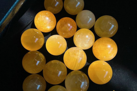 ĐÁ THẠCH ANH VÀNG CÓ NHỮNG CÔNG DỤNG GÌ 