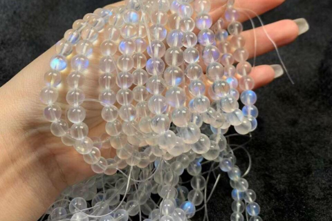 Ý NGHĨA VÀ CÔNG DỤNG CỦ ĐÁ MẶT TRĂNG MÀ ÍT AI BIẾT