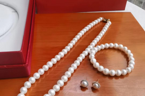 PHÂN BIỆT NGỌC TRAI NƯỚC NGỌT, NGỌC TRAI NUÔI, NGỌC TRAI NHÂN TẠO 