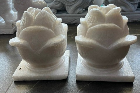 Búp Sen Đá Trắng Hợp Mệnh Gì? Cách Chọn Và Đặt Đúng Phong Thủy