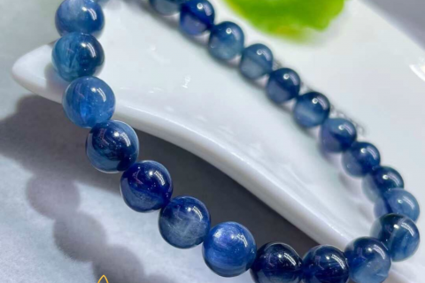 ĐÁ KYANITE HỢP VỚI MỆNH NÀO? 