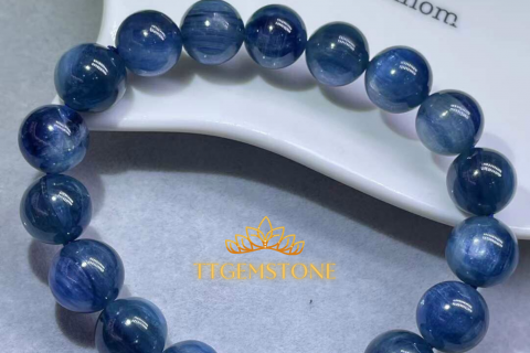 ĐÁ KYANITE LÀ GÌ? CÓ Ý NGHĨA NHƯ THẾ NÀO ? 