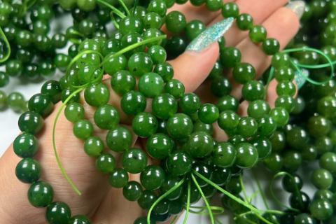 Cách chọn ngọc phong thủy theo mệnh để tài vận hanh thông