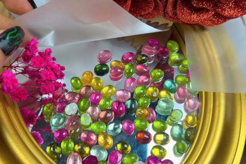Vật phẩm phong thuỷ trang sức vòng tay đá tourmaline 