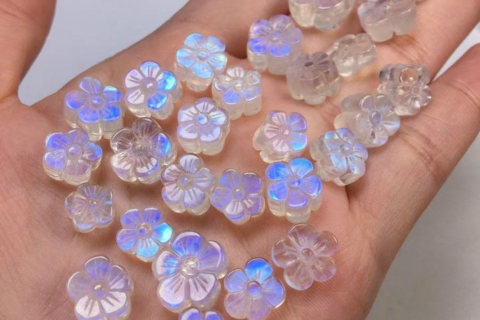 Đá Mặt Trăng Hợp Mệnh Gì Trong Phong thuỷ