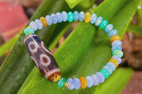 ĐÁ NGỌC PHỈ THỦY LÀ GÌ ? NHỮNG ĐIỀU THÚ VỊ VỀ NGỌC PHỈ THỦY CÓ THỂ BẠN CHƯA BIẾT 