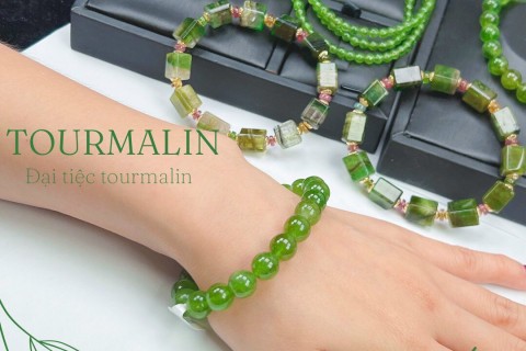 Lý do bạn nên sở hữu vòng tay đá Tourmaline xanh lá