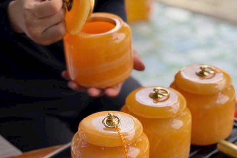 Ý NGHĨA  HỦ ĐỰNG TRÀ ĐÁ NGỌC HOÀNG LONG TỰ NHIÊN