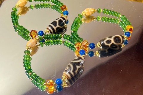 VÒNG TAY ĐÁ DIOPSIDE - TƯỢNG TRƯNG CHO SỰ MAY MẮN, TRÍ TUỆ, THỊNH VƯỢNG VÀ TÀI LỘC