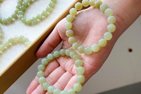 VÒNG TAY NGỌC HOÀ ĐIỀN LÀ BIỂU TƯỢNG CỦA SỰ HOÀN THIỆN VÀ TINH KHIẾT