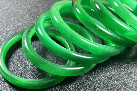 VÒNG TAY ĐÁ MẮC MÈO NHIỀU MÀU SẮC ĐÃ CẬP BẾN CHO CHỊ EM  