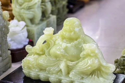 Bí Mật Thần Thái Hoan Hỉ Của Tượng Di Lặc Đá Onyx Tại TTGEMSTONE