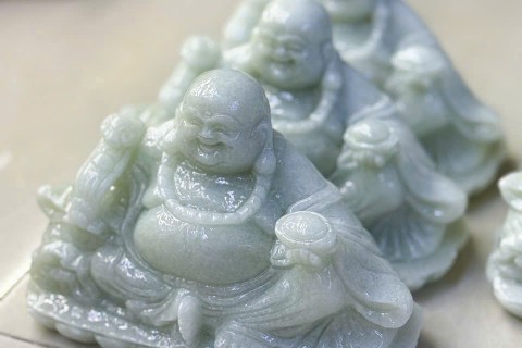 Mẹo Vệ Sinh Và Bảo Quản Tượng Phật Di Lặc Đá Trắng Luôn Sáng Bóng