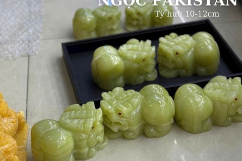 TƯỢNG ĐÁ QUÝ CAO CẤP – TINH HOA NGHỆ THUẬT & BIỂU TƯỢNG CỦA GIÁ TRỊ BỀN VỮNG