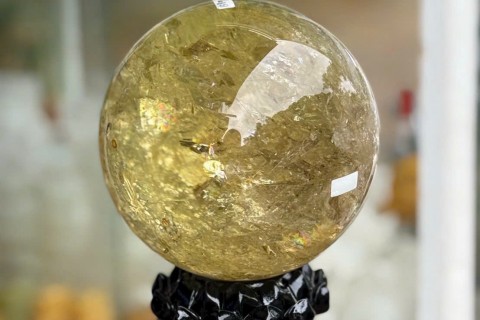 Bi Cầu Phong Thủy Đặt Ở Đâu Để Tạo Điểm Nhấn Cho Không Gian?