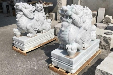 Giá Trị Tỳ Hưu Đá Trắng Nguyên Khối Trong Phong Thủy & Đời Sống Hiện Đại