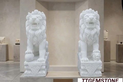 Cặp Tượng Sư Tử Đá - Song Linh Hội Tụ: Sư Tử Đá Trắng và Sức Sống Hoàng Kim