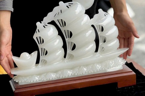 Tượng Thuyền Buồm Onyx Trắng – Biểu Tượng Thuận Buồm Xuôi Gió, Đại Cát Đại Lợi