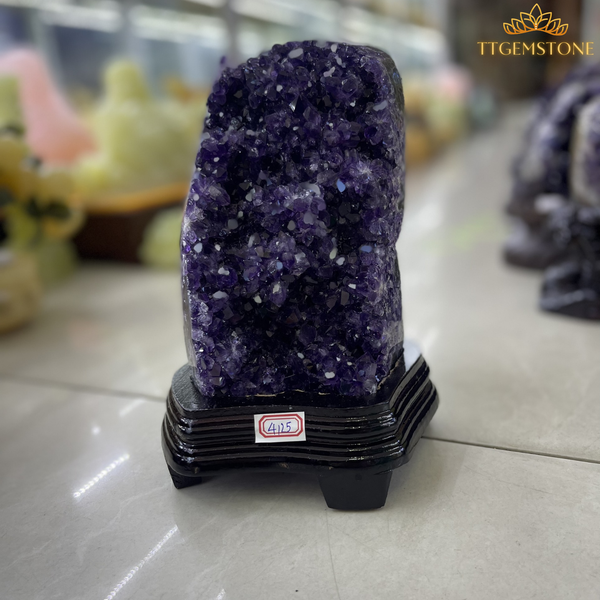 hốc đá thạch anh tím 