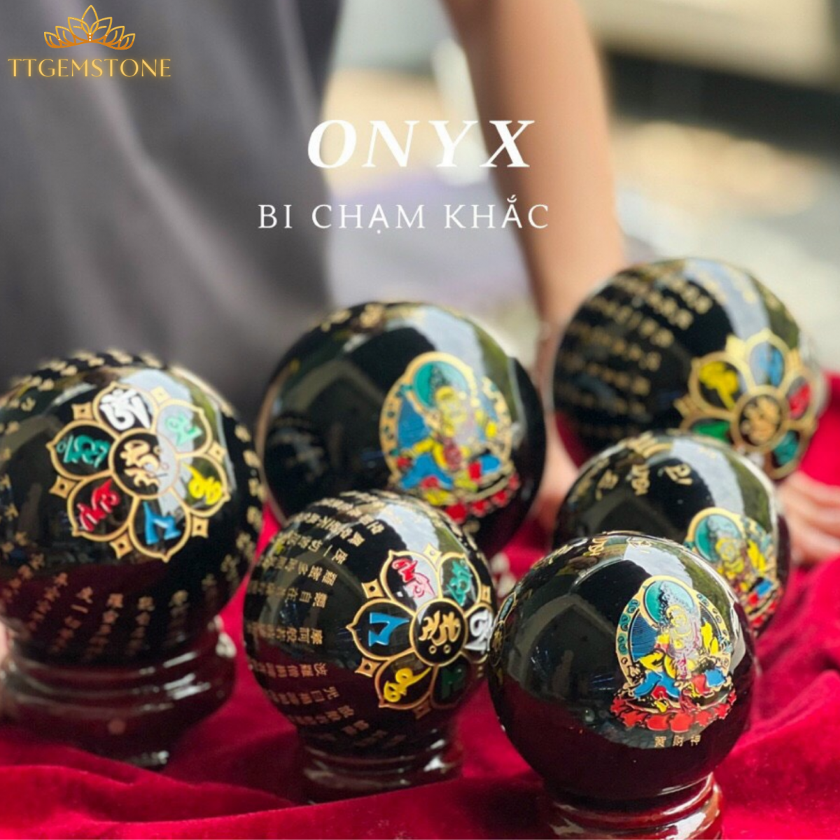 bi cầu thạch anh đen 