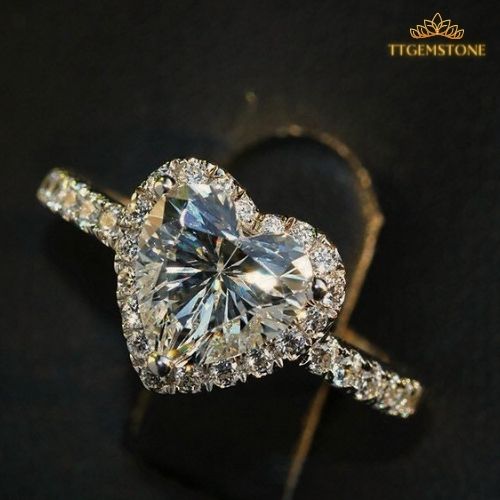 nhẫn kim cương moissanite 