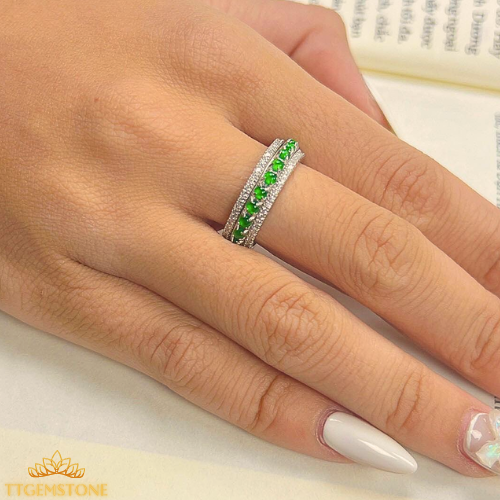 nhẫn ngọc phỉ thúy 