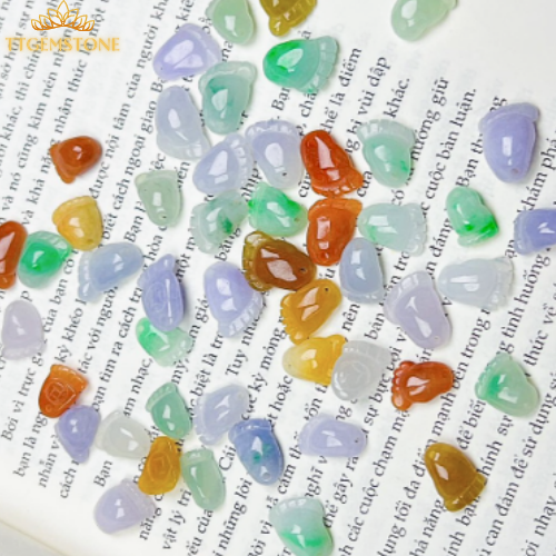 charm ngọc phỉ thúy