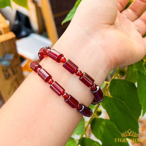 vòng tay đá garnet
