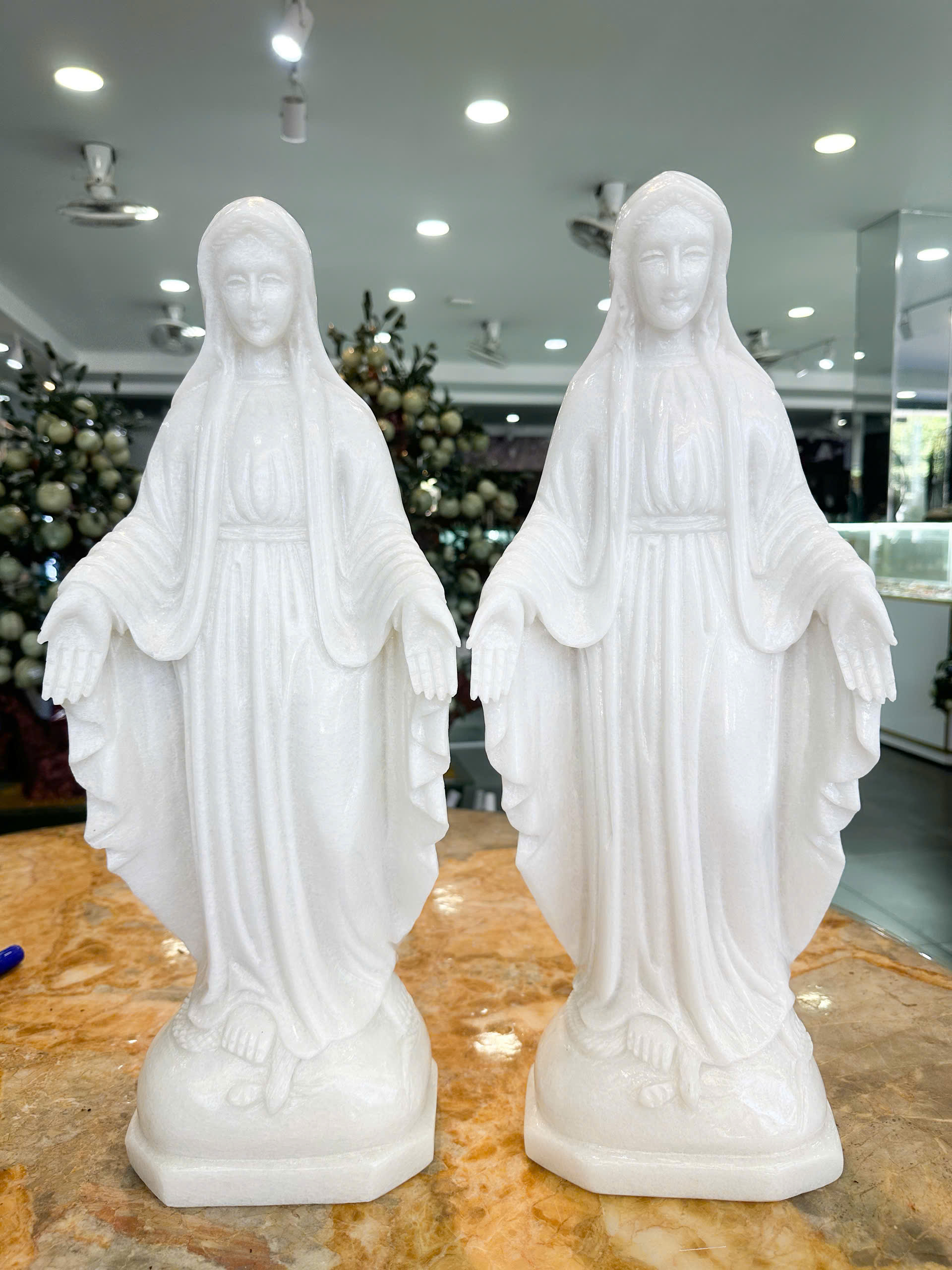 Tượng đức mẹ Maria cao 50cm - ngang 18cm  T3551